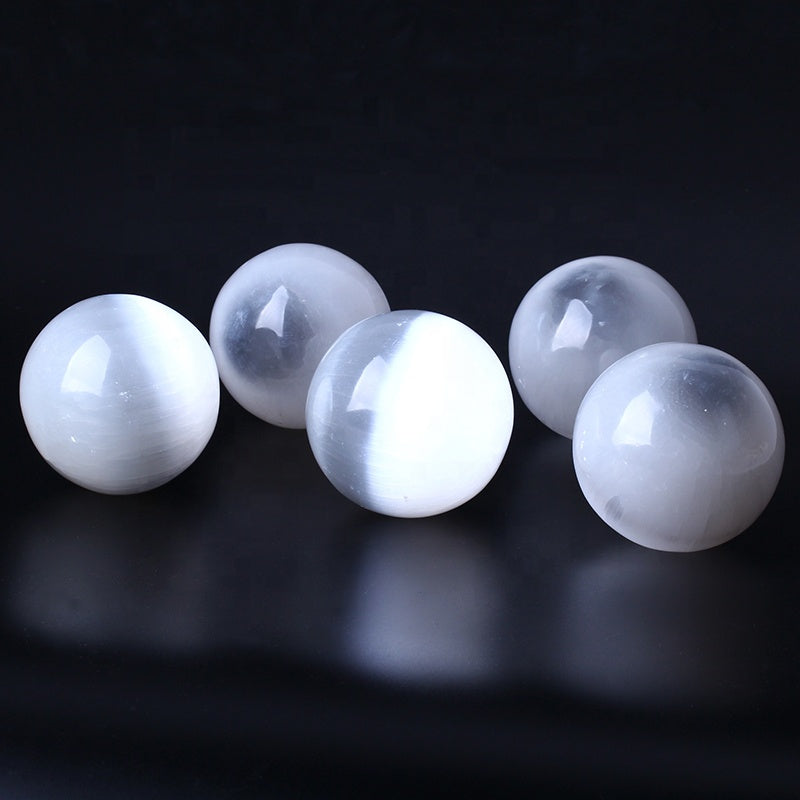 Natural Healing Crystal Ball Polished High Quality Selenite Sphere Crystal Crafts For Home Decoration
