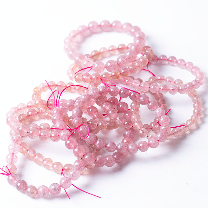 Exquisite crystal quartz jewelry stretch strawberry bead bracelet