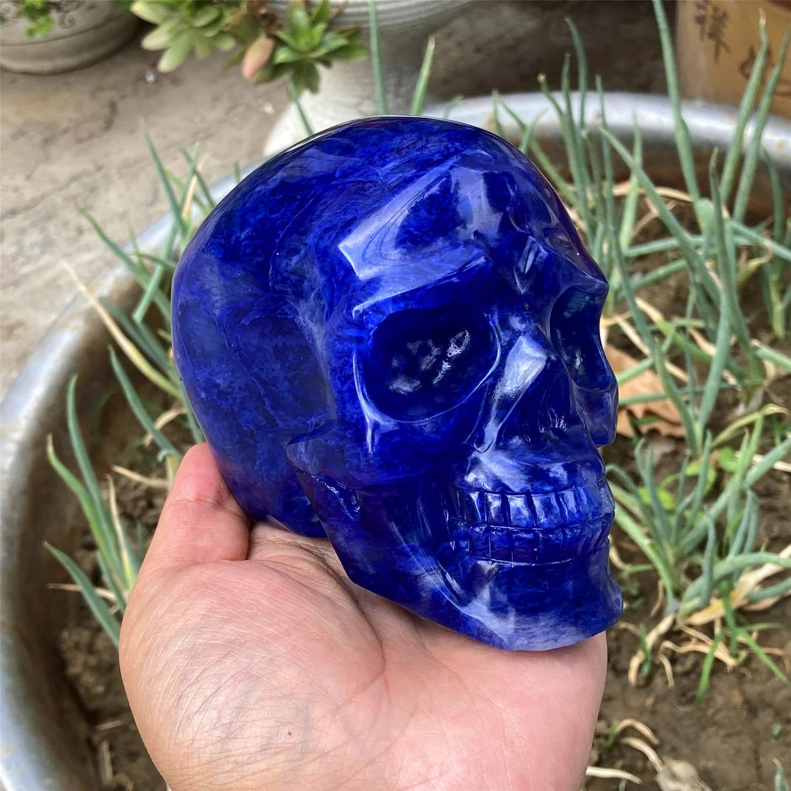 1PC 4"+ Hand Blue Melting stone Skull,Quartz Melting Crystal Skull Carved ,Home Decoration,Mineral Specimen,Crystal Reiki Healing Gifts