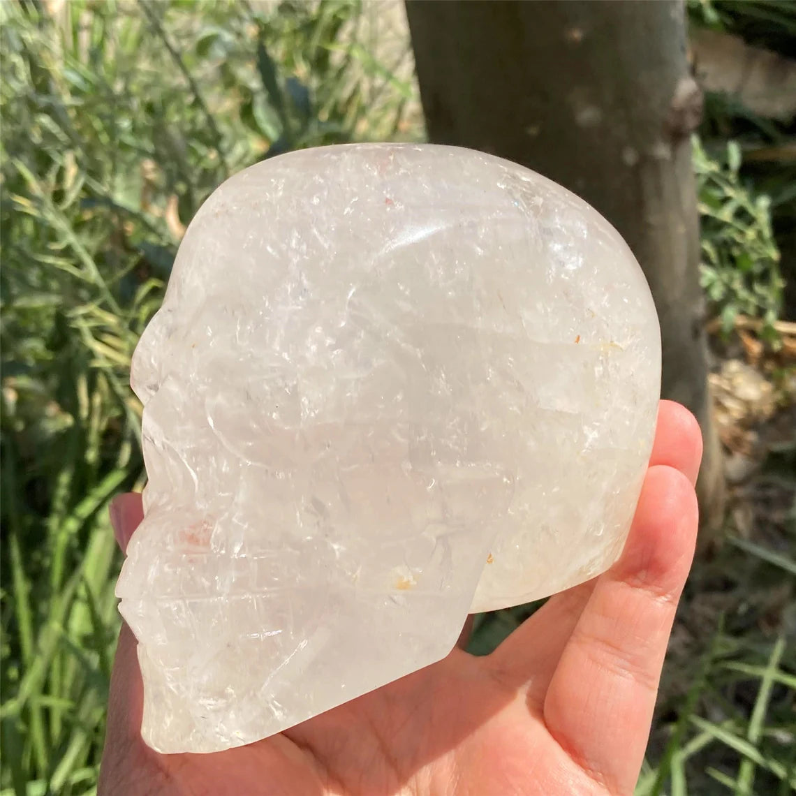 1PC 4"+ Natural Hand Clear Quartz Skull,Quartz Clear Crystal Skull Carved ,Home Decoration,Mineral Specimen,Crystal Reiki Healing Gifts