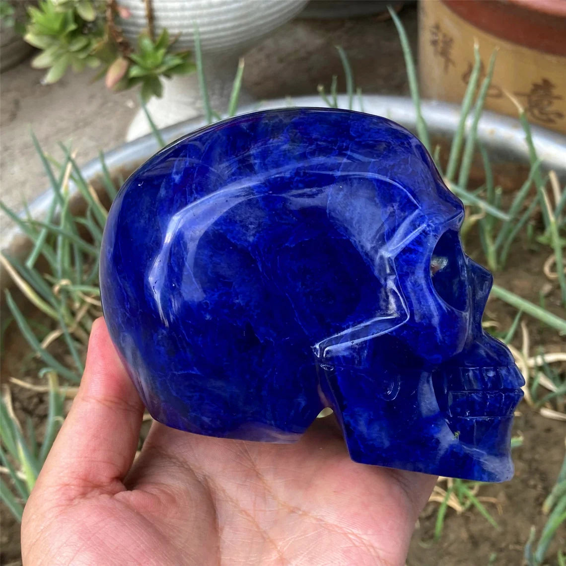 1PC 4"+ Hand Blue Melting stone Skull,Quartz Melting Crystal Skull Carved ,Home Decoration,Mineral Specimen,Crystal Reiki Healing Gifts